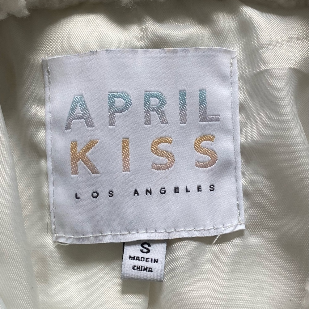 April Kiss Sherpa and Denim Trimmed Jacket. Juniors Size Small. NWT - Picture 14 of 16